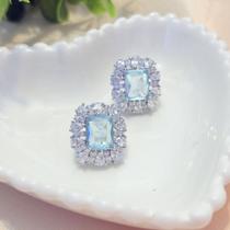 Brinco Quadrado Pequeno com Pedra Azul Claro Prata