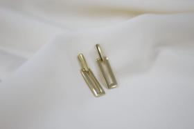 Brinco Retangular Pendente - Banhado Ouro 18k