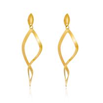 Brinco retorcido durado folheado ouro 18k