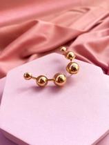 Brinco Semijoia Ear Cuff de Esferas Brinco Semijoia Ear Cuff de Esferas