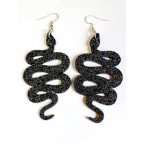 Brinco serpente preto com glitter em resina