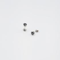 Brinco solitário cristal preto 7mm em aço Brinco solitário cristal preto 7mm em aço