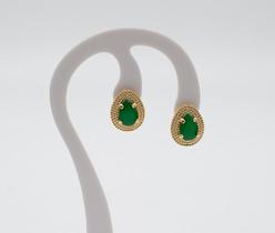 Brinco Trabalhado com Zircônia Verde Banhado em Ouro 18K Brinco Trabalhado com Zircônia Verde Banhado em Ouro 18K