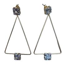 Brinco Triângulo com Zircônia Banhado Ouro Minimalista Moderno Semijoia Luxo Brinco Triângulo com Zircônia Banhado Ouro Minimalista Moderno Semijoia Luxo