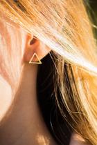 Brinco triangulo ouro