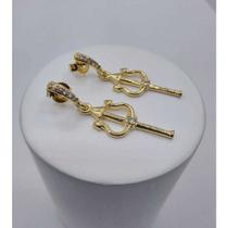 Brinco tridente cravejado mm zircônia banhado a ouro Brinco tridente cravejado mm zircônia banhado a ouro