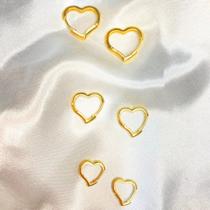 Brinco trio de argolas em coração liso Brinco trio de argolas em coração liso