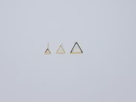 Brinco Trio Triângulos banhado a Ouro 18K