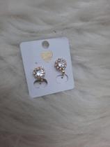 Brinco zirconia dourada Brinco zirconia dourada