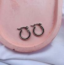 Brincos argola abs folheada a prata modelo tubo