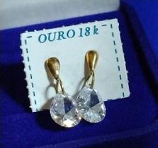 Brincos Coração Ouro 18 Kilates 18 mm de altura Pedra Zircônia 7 x 9 mm Peso 1.50 Gramas