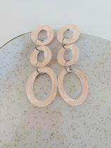 Brincos de Acrilico levissimo banhado a ouro e prata Brincos de Acrilico levissimo banhado a ouro e prata