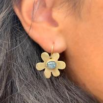 Brincos de Flor Dourados - Estilo Vintage para Festa e Casamento Brincos de Flor Dourados - Estilo Vintage para Festa e Casamento