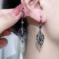 Brincos de Gota com Folhas de Cristal Preto e Micro Zircônia - Joia para Casamento