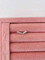 Brincos earcuff e earhook coração minimalista semi joia prata 925 e ouro18k Brincos earcuff e earhook coração minimalista semi joia prata 925 e ouro18k