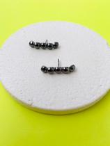 Brincos earhook folheados a prata e a rodio negro Brincos earhook folheados a prata e a rodio negro