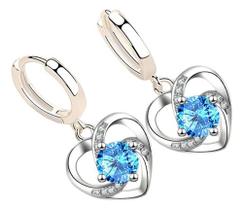 Brincos Em Forma De Coração Em Prata Brincos Em Forma De Coração Em Prata