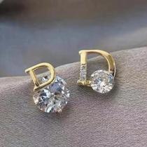 Brincos Femininos Assimétricos com Zircônia - Letra D - Joia para Festa Brincos Femininos Assimétricos com Zircônia - Letra D - Joia para Festa