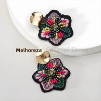 Brincos Femininos Boho Artesanais Com Flores Bordadas E Contas Coloridas Joia Elegante E Moderna Brincos Femininos Boho Artesanais Com Flores Bordadas E Contas Coloridas Joia Elegante E Moderna