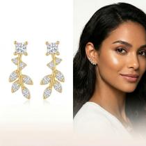 Brincos Folha Minimalista MicroCravejada Zirconia Banho Ouro 18k Delicada Luxo Casual Brincos Folha Minimalista MicroCravejada Zirconia Banho Ouro 18k Delicada Luxo Casual