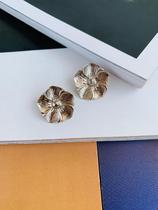 Brincos folheados brincos de flor trabalhada a ouro e prata