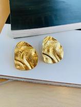 Brincos Folheados modelo Orgânico Martelado a ouro e prata