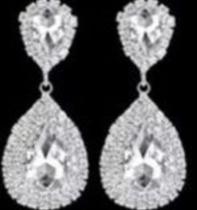 Brincos LÁGRIMAS de CRISTAL com 6cm para Noivas, Festa,. Brincos LÁGRIMAS de CRISTAL com 6cm para Noivas, Festa,.
