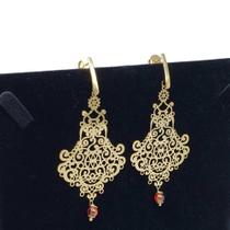 Brincos Lanternim Rendado Com Bolas Banho De Ouro 18k 3130 Brincos Lanternim Rendado Com Bolas Banho De Ouro 18k 3130