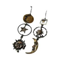 Brincos Pendentes Femininos Assimétricos Com Pingente De Rosto Sol E Lua Da Mitologia Grega, Joia De Brincos Pendentes Femininos Assimétricos Com Pingente De Rosto Sol E Lua Da Mitologia Grega, Joia De