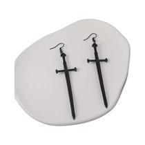 Brincos Pendentes Femininos Retrô De Liga Escura Com Cruz E Espada Para Joias De Festa De Halloween