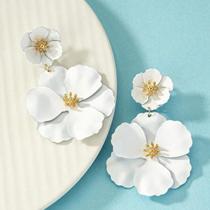 Brincos Pendentes Grandes De Flor Fúcsia Banhados a Ouro Joias Femininas Para Noivas E Festas Brincos Pendentes Grandes De Flor Fúcsia Banhados a Ouro Joias Femininas Para Noivas E Festas