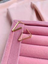 Brincos semi joia argola modelo triangulo pirâmide com certificado de garantia Brincos semi joia argola modelo triangulo pirâmide com certificado de garantia