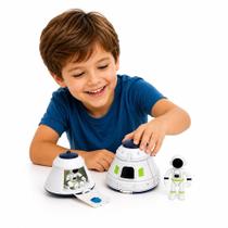 Brinqedo Nave Capsula Espacial Astronauta Luz Bateria Boneco Brinqedo Nave Capsula Espacial Astronauta Luz Bateria Boneco