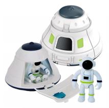 Brinquedo Astronauta Nave Espacial C/ Luz Bateria e Boneco