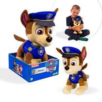 Brinquedo Boneco Pelúcia Grande Chase 30 Cm Da Patrulha Canina