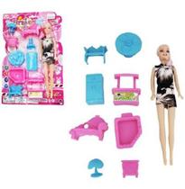 Brinquedo Bonequinha Kit Casinha Infantil Boneca Diversão com 10 Peças - Camp Brinquedo Bonequinha Kit Casinha Infantil Boneca Diversão com 10 Peças - Camp