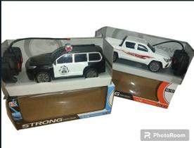 Brinquedo Carrinho Caminhonete de Controle Remoto e uma caminhonete Polícia Blazer 22,5cm