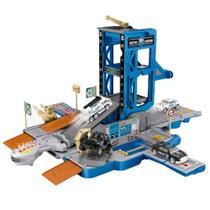 Brinquedo Carrinho Garagem Car 2x1 Playset Bravos Bombeiros Brinquedo Carrinho Garagem Car 2x1 Playset Bravos Bombeiros