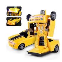 Brinquedo Carro robot 2 em 1 Carro Vira Robô Emite Som e Luz Transformer com sensor bate e volta na cor Amarelo