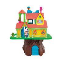 Brinquedo Casa na Árvore Com Bonecos e 15 Acessórios - Homeplay