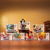 Brinquedo colecionável MINISO Disney Retro Stamp Collection
