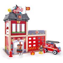 Brinquedo de casa de bonecas de madeira Fire Station Playset Hape E3023