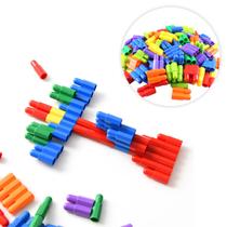 Brinquedo De Montar Interativo Plastico Blocos Infantil Coloridos Pinos Encaixe