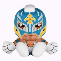 Brinquedo de pelúcia Bleacher Creatures WWE Rey Mysterio Kuricha 20cm