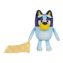 Brinquedo de pelúcia Bluey Sleepy Time com cobertor de 33 cm com 7 frases