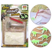 Brinquedo Dino Fóssil Escavação com 2 Dinossauros Surpresa - Dm Toys