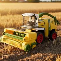 Brinquedo Divertido a Frição Colhetadeira Trator Harvesters Max 30cm Cor:Bege Brinquedo Divertido a Frição Colhetadeira Trator Harvesters Max 30cm Cor:Bege