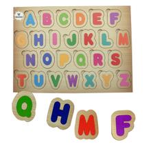 Brinquedo Educativo Didático Quebra Cabeça Encaixe com Pino Letras Alfabeto