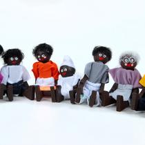 Brinquedo Educativo Família Terapêutica Negra Em Madeira