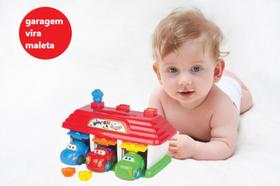 Brinquedo Infantil Baby Garagem que Vira Maleta Carrinhos
